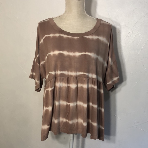 White Birch Size Medium Oversized Tan and white Tie  Dye - Picture 7 of 10